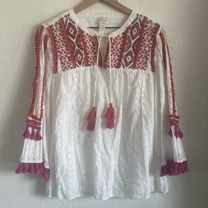 Chicos size 2 cotton embroidered top